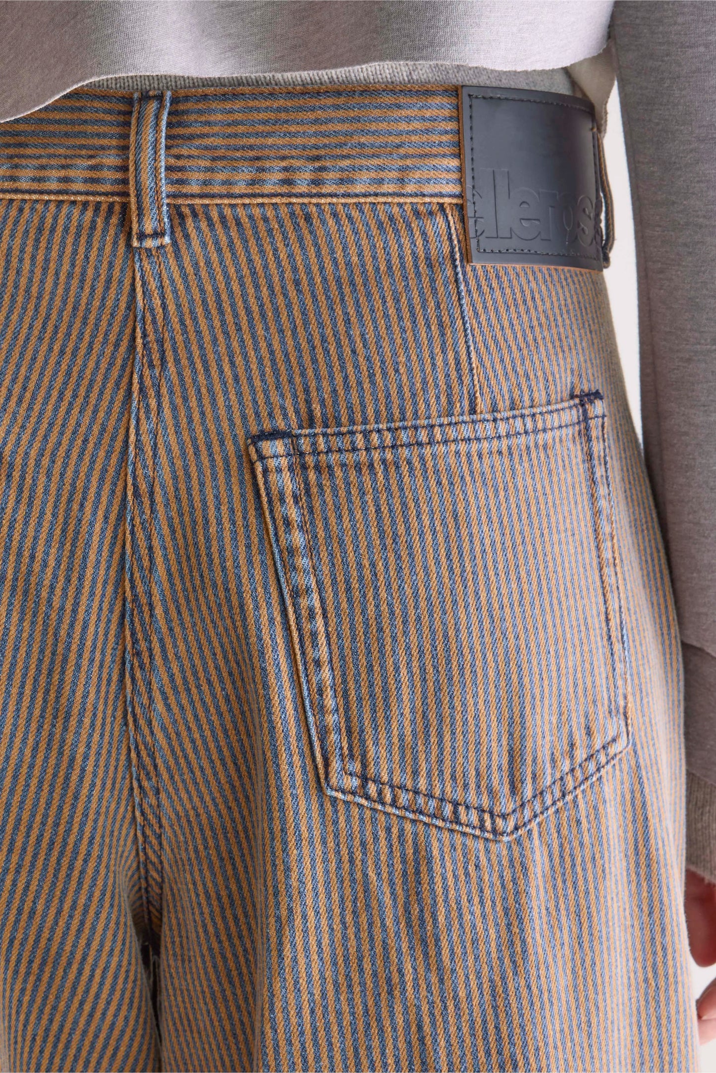 Denim N. 74 super-wide jeans (252 / W / STRIPE C)