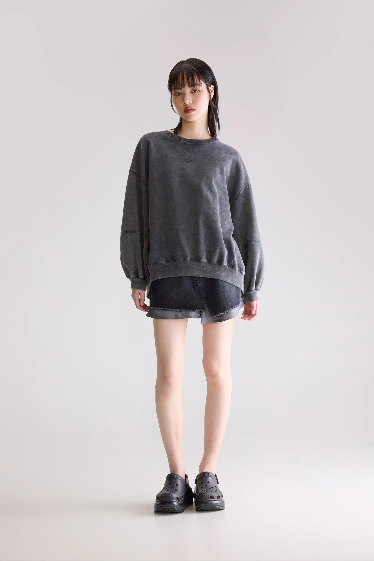 Trig crewneck sweatshirt (252 / W / BLACK)